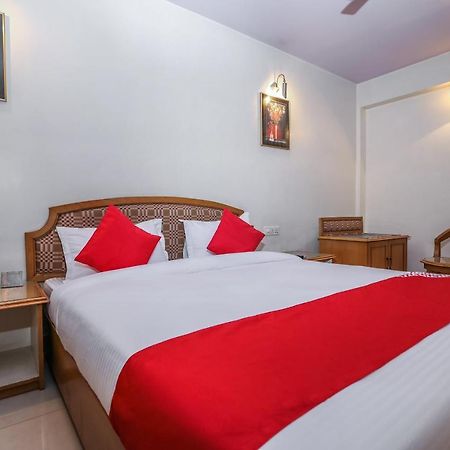 Oyo 15359 Hotel Kachandeep Τζαϊπούρ Εξωτερικό φωτογραφία