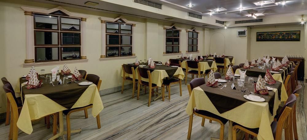 Oyo 15359 Hotel Kachandeep Τζαϊπούρ Εστιατόριο φωτογραφία