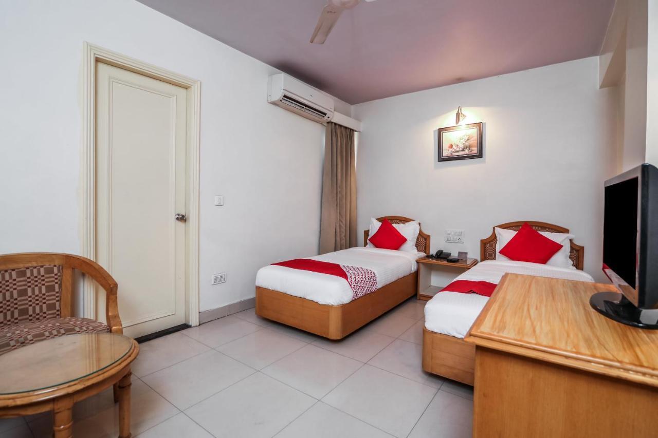 Oyo 15359 Hotel Kachandeep Τζαϊπούρ Εξωτερικό φωτογραφία