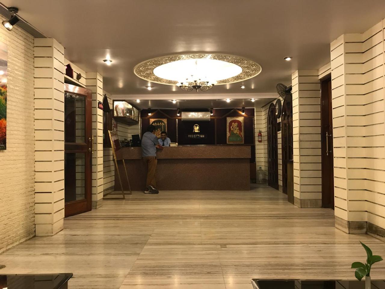 Oyo 15359 Hotel Kachandeep Τζαϊπούρ Εξωτερικό φωτογραφία